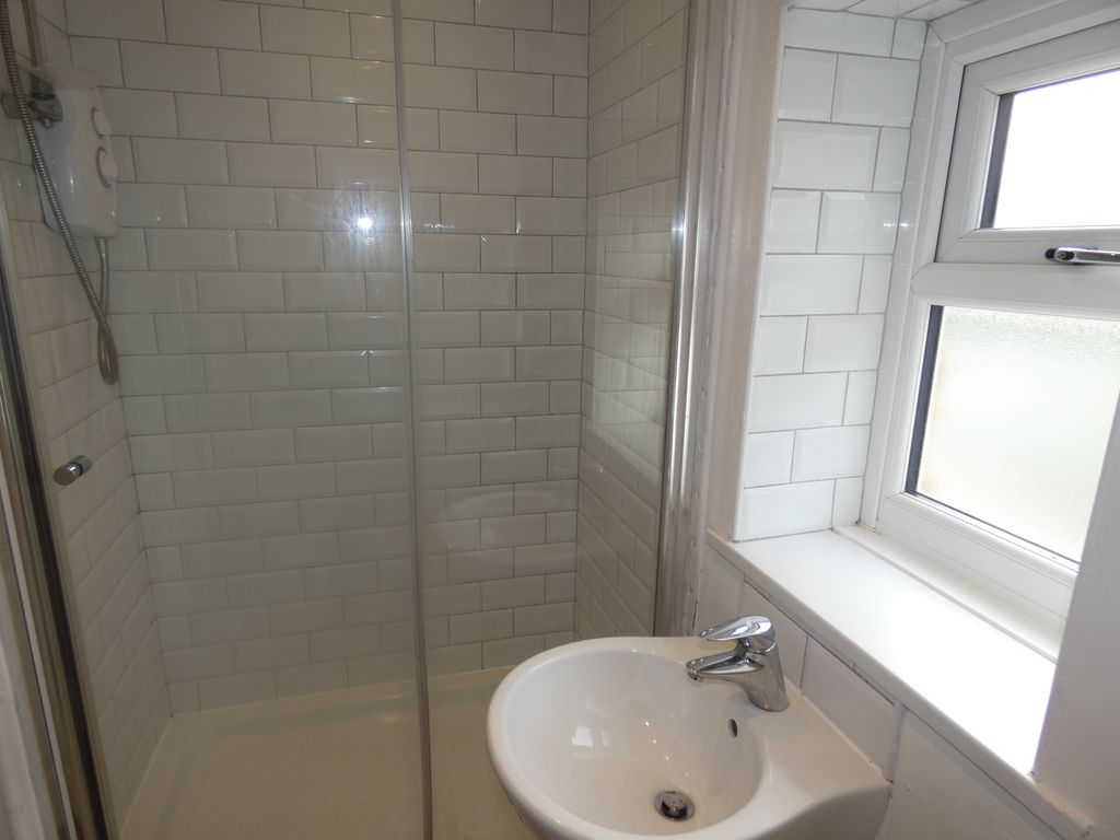 Ground Floor Shower Room- click for photo gallery